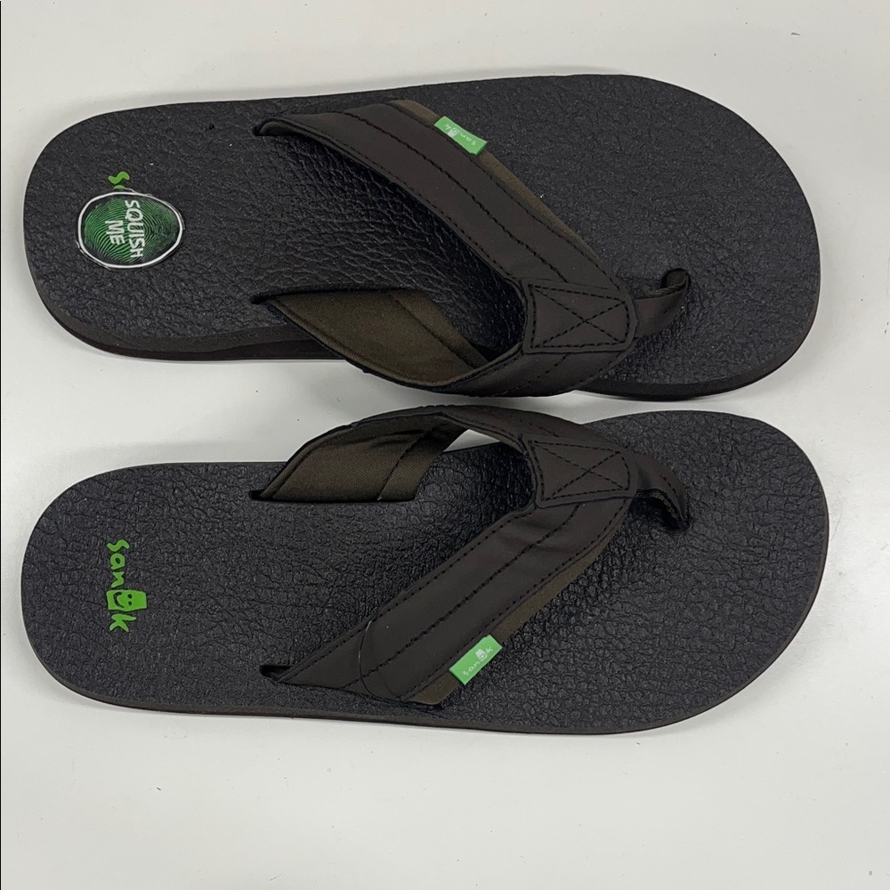 New Sanuk Mens Beer Cozy Flip Flops in Brown Size 9
